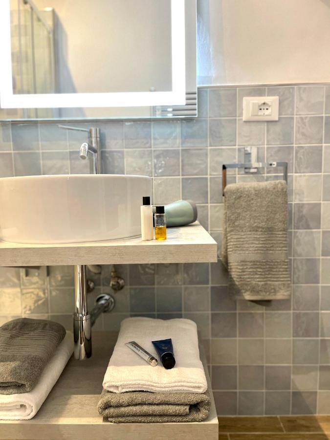 B&B Postavecchia Genoa Bagian luar foto